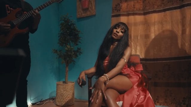 VIDEO Phina ft Jay Melody – Manu (Official Video Live Performance) Mp4 Download Side Makini Blog