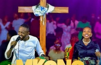 AUIDO Dr.Ipyana Ft Fay Jonathan Praise and Worship Medley – Ni Mkono Wako Mp3 Download Side Makini Blog