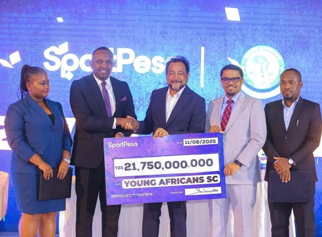 SportPesa Tanzania yasaini upya udhamini wa Yanga: Mashabiki waupokea kwa shangwe ushirikiano huu mkubwa SportPesa Tanzania yasaini upya udhamini wa Yanga: Mashabiki waupokea kwa shangwe ushirikiano huu mkubwa